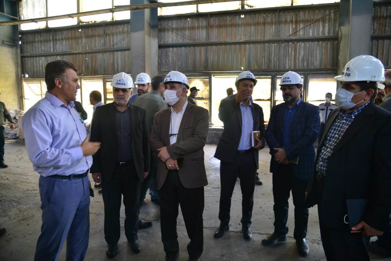بازدید معاونین و استادان واحد علوم و تحقیقات دانشگاه آزاد اسلامی از شرکت آلومینیوم ایران بازدید معاونین و استادان واحد علوم و تحقیقات دانشگاه آزاد اسلامی از شرکت آلومینیوم ایران