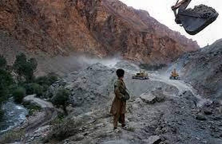 نگاه قدرت‌های اقتصادی به معادن افغانستان