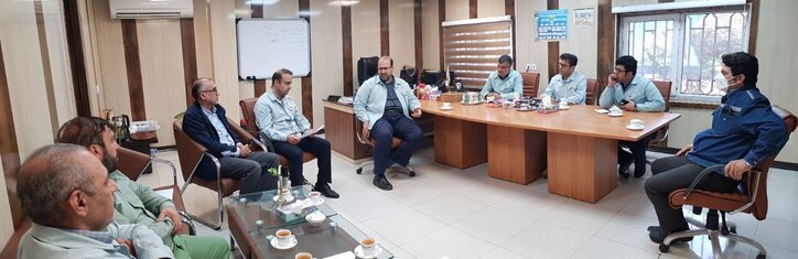 نگاه مشتری مداری به کارکنان در تربیت نیرو‌های وفادار بسیار تاثیرگذار است