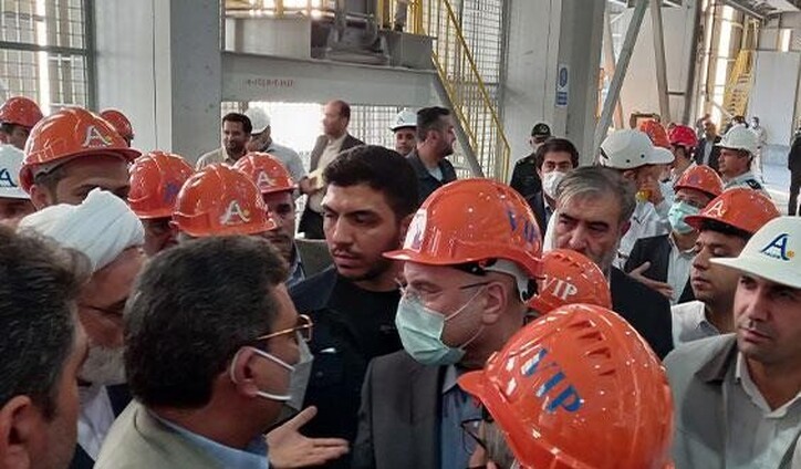 بازدید رئیس قوه مقننه از صنایع لامرد و طرح انتقال آب از خلیج فارس به استان فارس