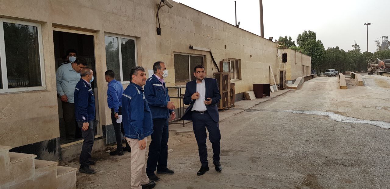 بازدید معاون منابع انسانی و امور اجتماعی از پروژه احداث اتاق کنترل ورود و خروج کالا از درب شماره ۲ شرکت فولاد خوزستان بازدید معاون منابع انسانی و امور اجتماعی از پروژه احداث اتاق کنترل ورود و خروج کالا از درب شماره ۲ شرکت فولاد خوزستان