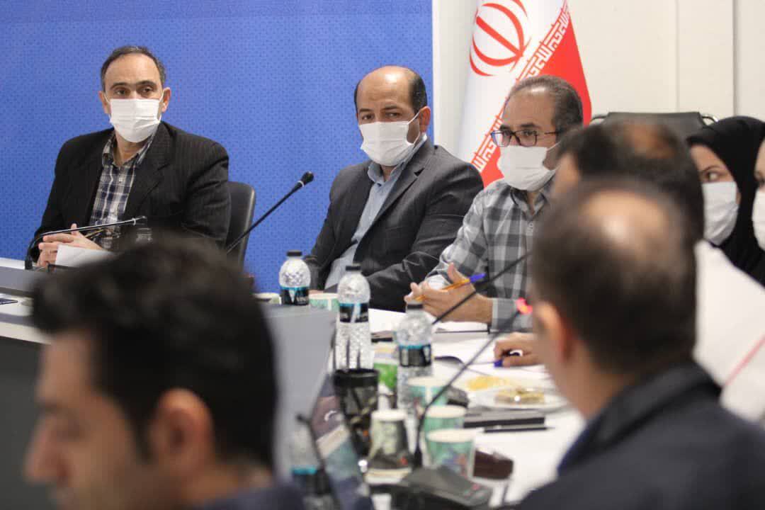 نشست تخصصی مدیر اجتماعی و اعضای شورای هماهنگی ارائه خدمات بهداشتی به بیمه شدگان استان اصفهان با اعضای شورای متناظر شهرستان در مجتمع فولاد کویر شهرستان آران و بیدگل نشست تخصصی مدیر اجتماعی و اعضای شورای هماهنگی ارائه خدمات بهداشتی به بیمه شدگان استان اصفهان با اعضای شورای متناظر شهرستان در مجتمع فولاد کویر شهرستان آران و بیدگل