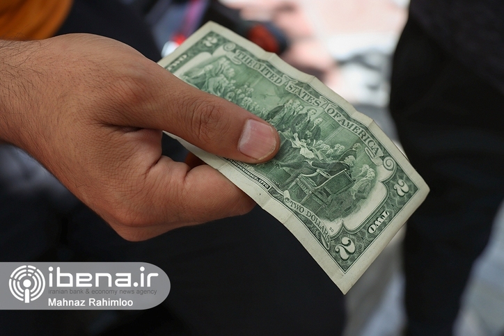 کارت ملی خود را به دلالان ارزی اجاره ندهید