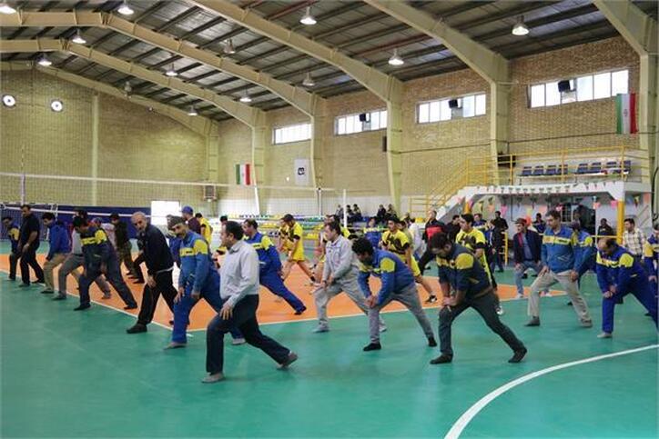 اجرای طرح کاروان ورزش و نشاط کارگران در شرکت سیمان بجنورد