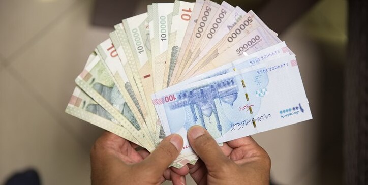 برقراری مجدد یارانه ۳ میلیون نفر/ خرید ارز کارت ملی جزء فعالیت اقتصاد خانوار است