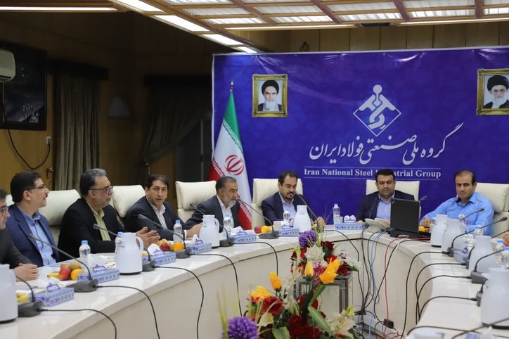 بازدید قائم مقام بانک ملی ایران از مجموعه گروه ملی صنعتی فولاد ایران