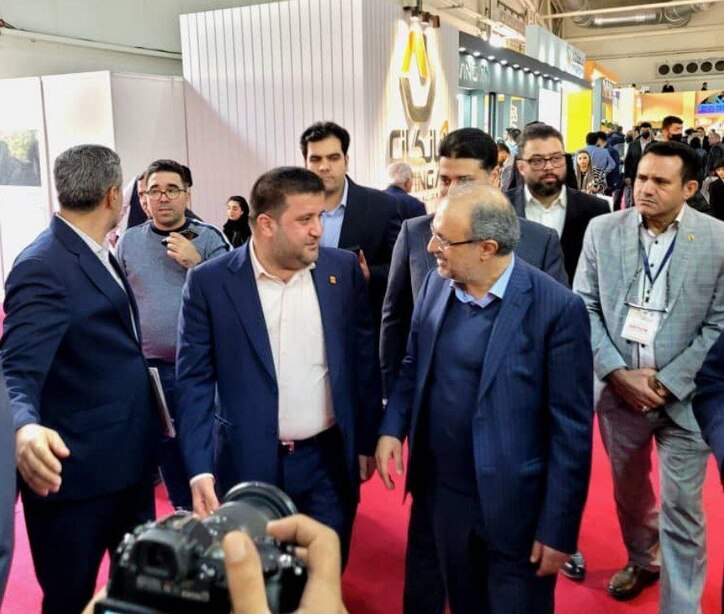 روز پرتردد و پر مخاطب غرفه شرکت فولاد خوزستان در دومین روز نمایشگاه ایران متافو/ بازدید معاون وزیر صمت و رئیس هیات عامل ایمیدرو از غرفه شرکت فولاد خوزستان