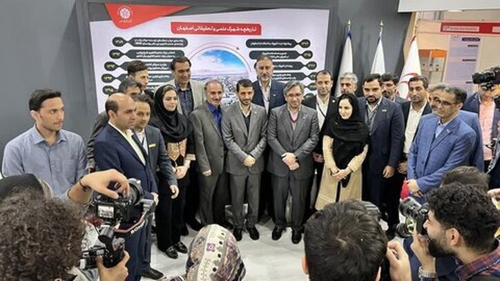 مدیر عامل شرکت فولاد مبارکه از نوزدهمین نمایشگاه بین المللی متالورژی بازدید کرد