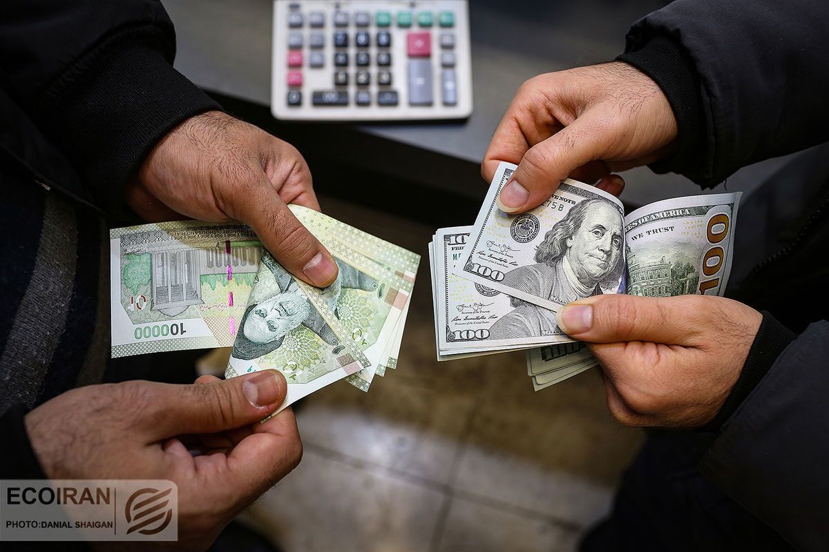 قیمت طلا چشم انتظار دلار/ بازار اجاره کارت ملی داغتر شد