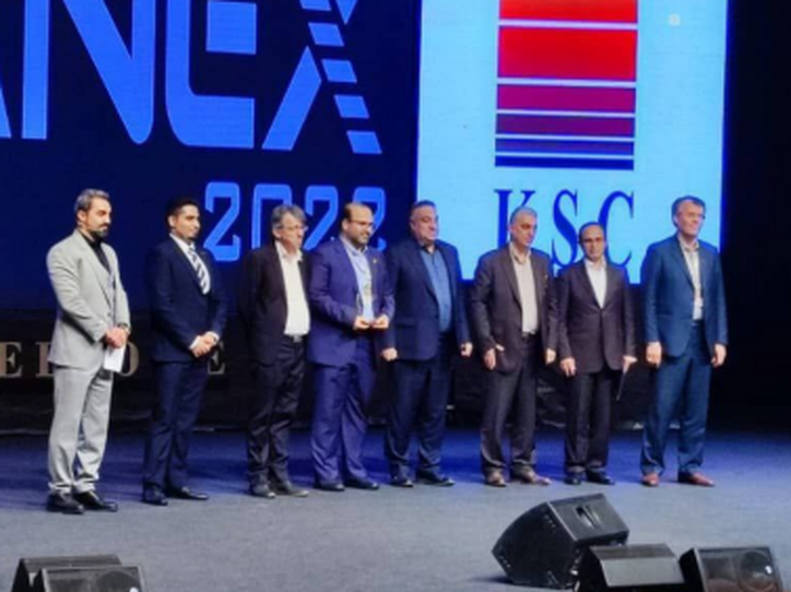 در کنفرانس planex ۲۰۲۲، امین ابراهیمی مرد سال صنعت فولاد شد