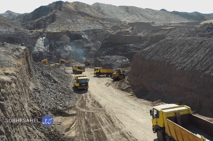 دستگیری عامل برداشت و قاچاق سنگ آهن در یکی از معدن میناب