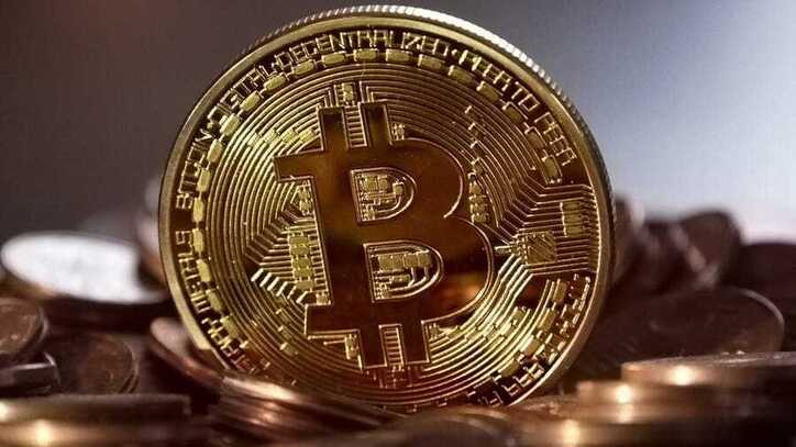 بیت کوین باز هم عقب‌نشینی کرد