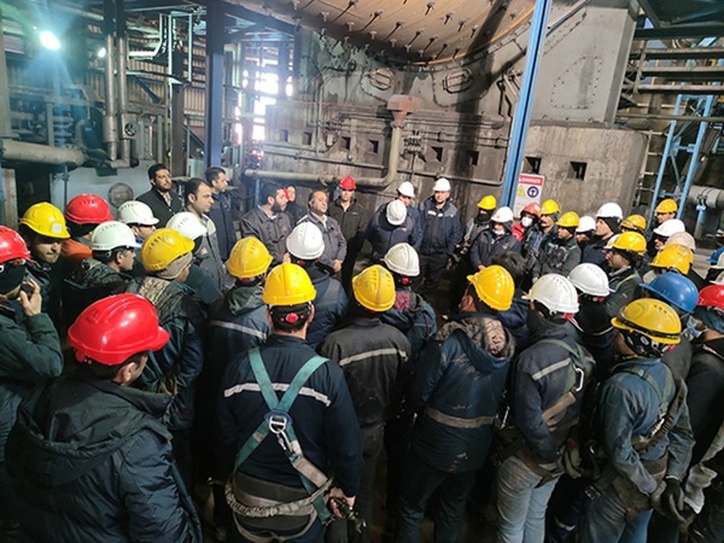 جلسه بررسی مشکلات کارگران کارخانه سنگ‌شکن سنگان برگزار شد