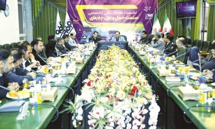 فولاد مبارکه را در حوزه ناوگان مسافری به‌عنوان الگوی کشوری معرفی خواهیم کرد