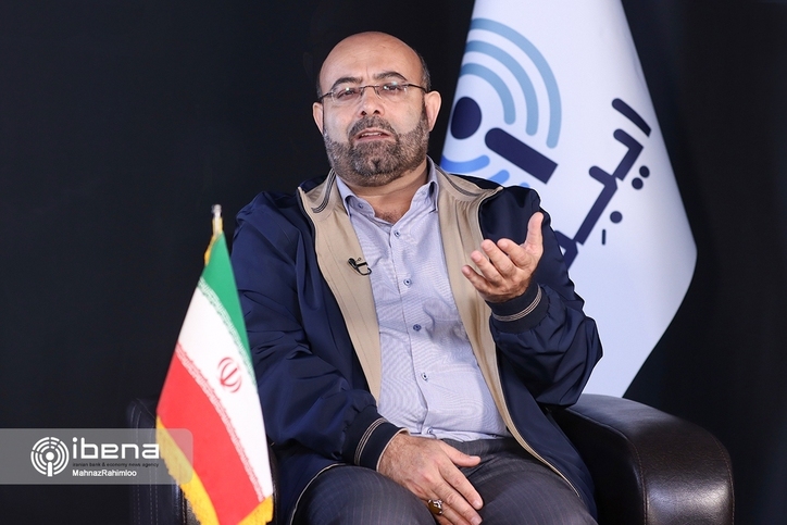 طرح عرضه خودرو در بورس در مجلس بررسی می‌شود