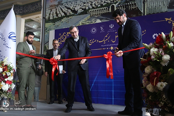بذرپاش: رویکرد جدید وزارت راه، فناورانه شدن صنعت حمل و نقل است/ تحول در مدیریت لجستیکی صنایع و معادن یک ضرورت است بذرپاش: رویکرد جدید وزارت راه، فناورانه شدن صنعت حمل و نقل است/ تحول در مدیریت لجستیکی صنایع و معادن یک ضرورت است