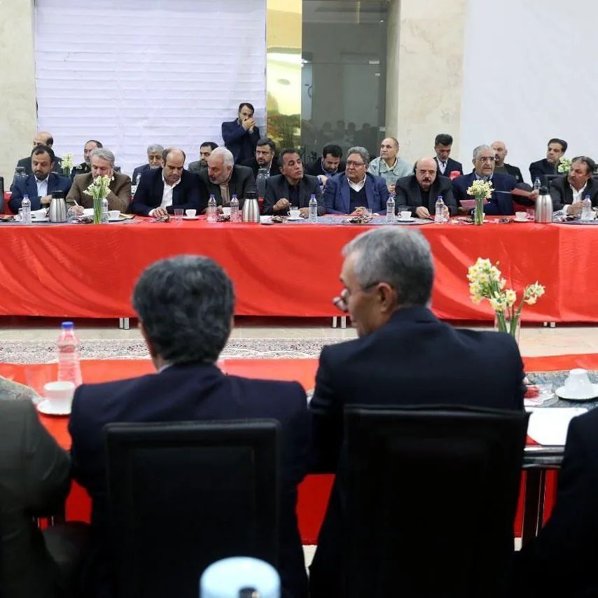 رئیس&zwnj;جمهور: بخش مهمی از جنگ ترکیبی در حوزه اقتصادی است