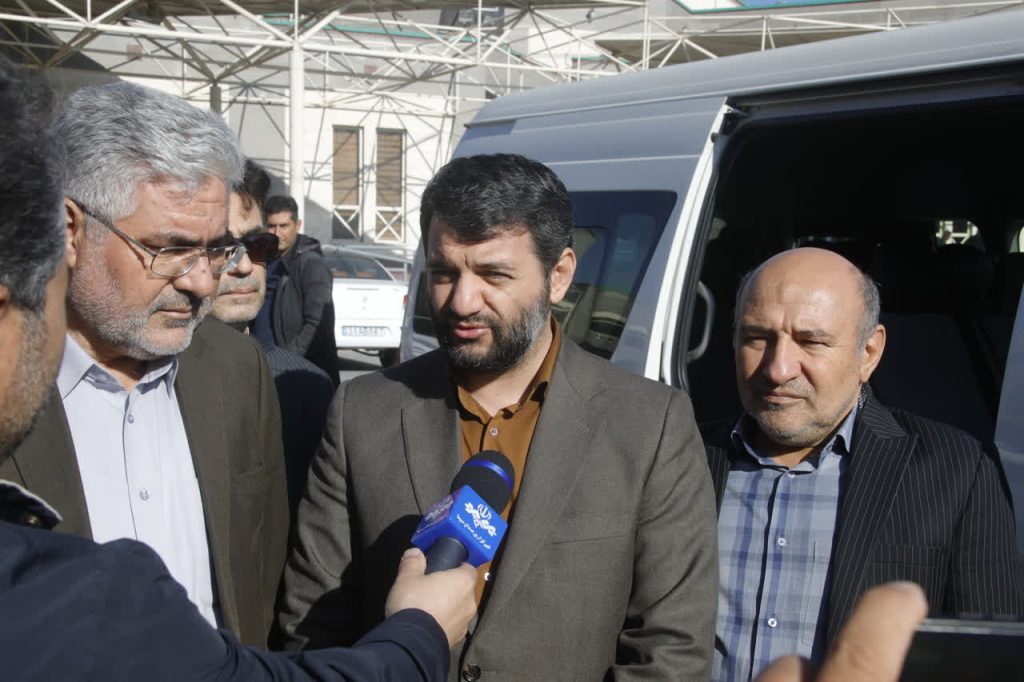 مشاور رئیس جمهور سفر خود به منطقه آزاد ماکو را با بازدید از گمرک بازرگان به پایان رساند