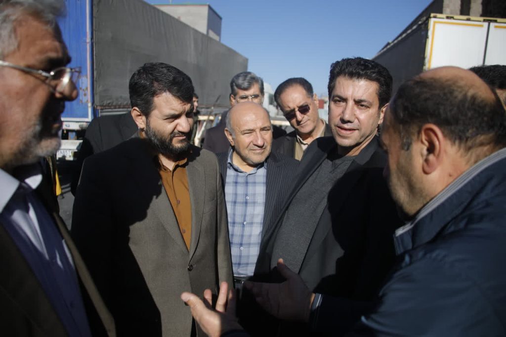 مشاور رئیس جمهور سفر خود به منطقه آزاد ماکو را با بازدید از گمرک بازرگان به پایان رساند