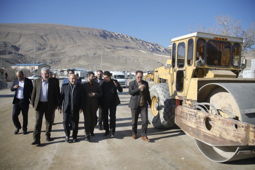مشاور رئیس جمهور سفر خود به منطقه آزاد ماکو را با بازدید از گمرک بازرگان به پایان رساند