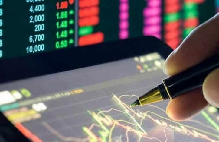 جذب سرمایه گذاران از بازار‌های موازی با کمک ابزارسازی در بورس