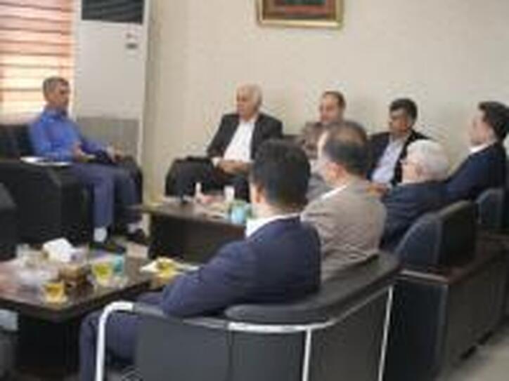 دیدار ناظر گمرکات استان هرمزگان و مدیر کل گمرک شهید رجایی با اعضا اتاق بازرگانی استان