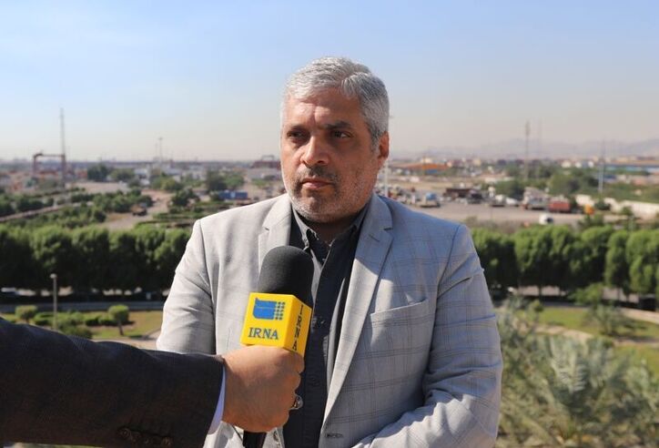 تخلیه مواد اولیه کارخانه‌های فولاد در بندر شهید رجایی آغاز شد