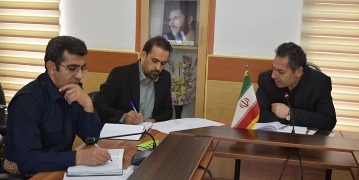 فرماندار بیجار: سال گذشته معادن ۱۰ میلیارد تومان کمک کردند/بخشدار: معادن چنگ الماس جز تخریب، نفعی برای منطقه نداشته‌اند