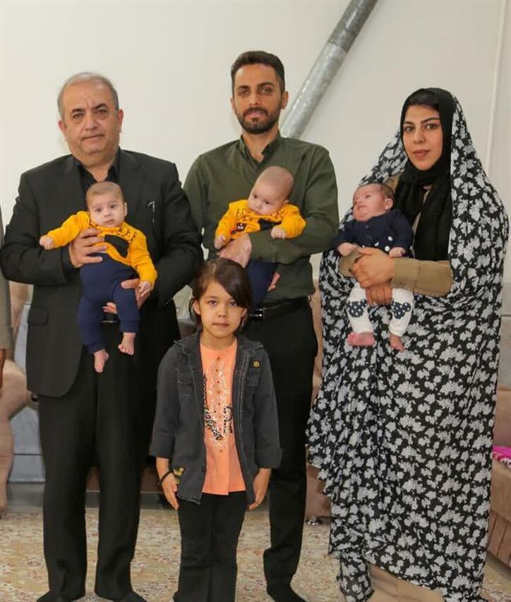 دیدار مدیرعامل با خانواده ذوب‌ آهنی صاحب فرزندان سه قلو