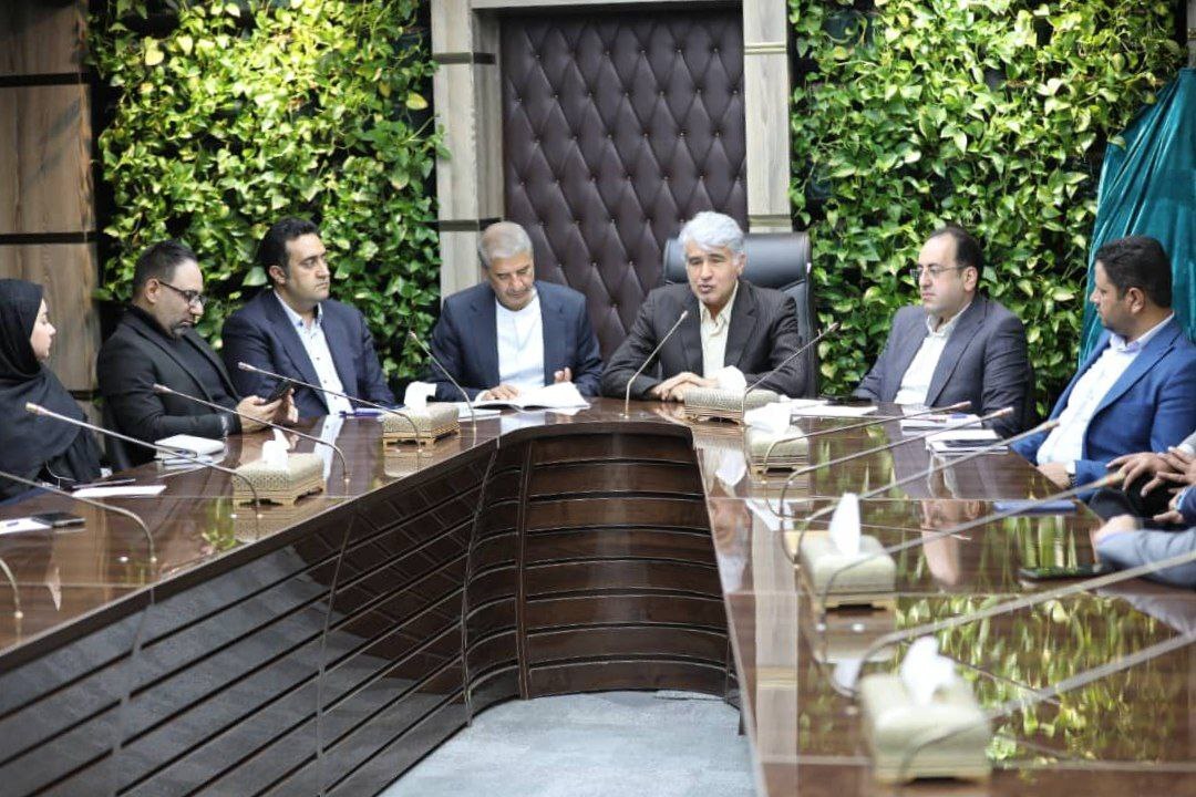 از سند راهبردی روابط عمومیهای منطقه گلگهر رونمایی شد از سند راهبردی روابط عمومیهای منطقه گلگهر رونمایی شد