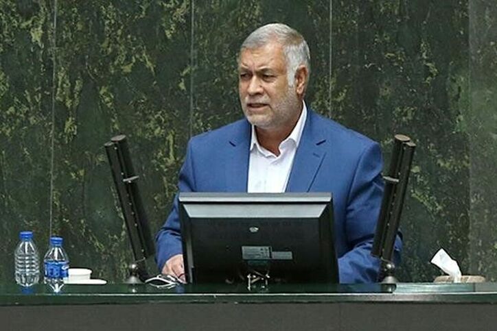 افزایش اختیارات بانک مرکزی به کنترل بازار ارز کمک کرد/ تامین ارز در کشور مشکلی ندارد