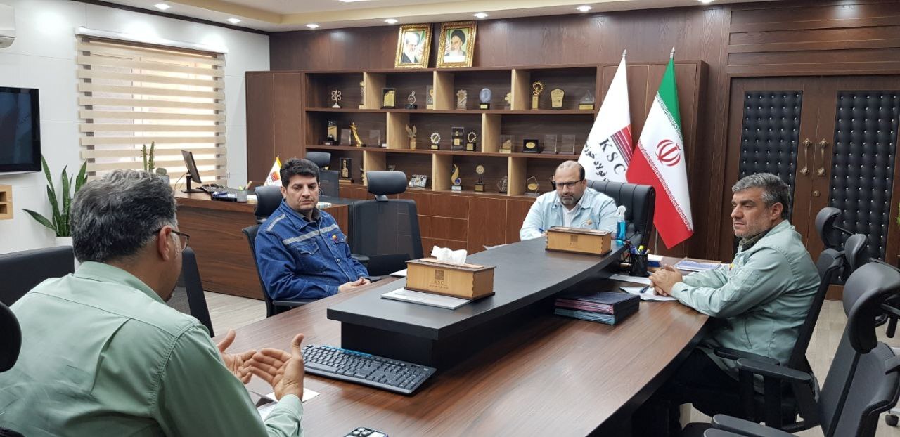 دیدار مدیرعامل با کارکنان شرکت فولاد خوزستان