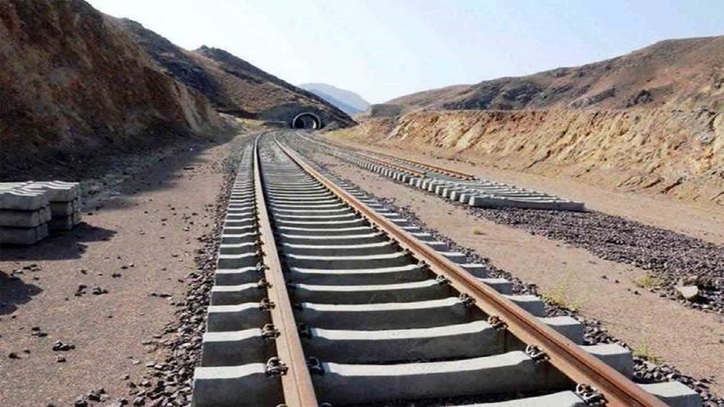 استفاده ۱۰۰ درصدی از ریلی بومی در راه آهن بستان آباد - تبریز