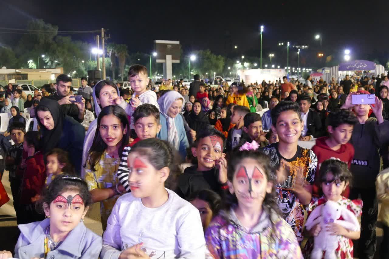 جشن بزرگ عیدانه شرکت فولاد خوزستان برگزار شد جشن بزرگ عیدانه شرکت فولاد خوزستان برگزار شد