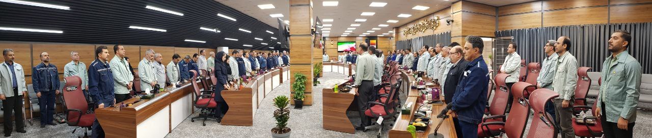 شرکت فولاد خوزستان با حضور مدیران با انگیزه و پرانرژی، بر توسعه خود امیدوار است شرکت فولاد خوزستان با حضور مدیران با انگیزه و پرانرژی، بر توسعه خود امیدوار است