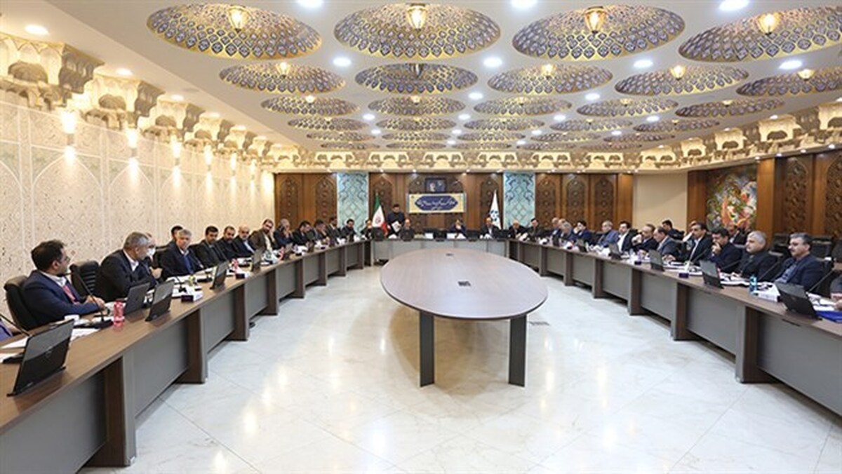 قیمت‌گذاری دستوری، موجب شکل‌گیری بازار سیاه و افزایش تورم می‌شود