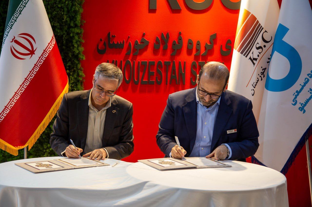 در روز دوم جشنواره و نمایشگاه ملی فولاد ایران، فولاد خوزستان دو تفاهمنامه همکاری امضا کرد در روز دوم جشنواره و نمایشگاه ملی فولاد ایران، فولاد خوزستان دو تفاهمنامه همکاری امضا کرد