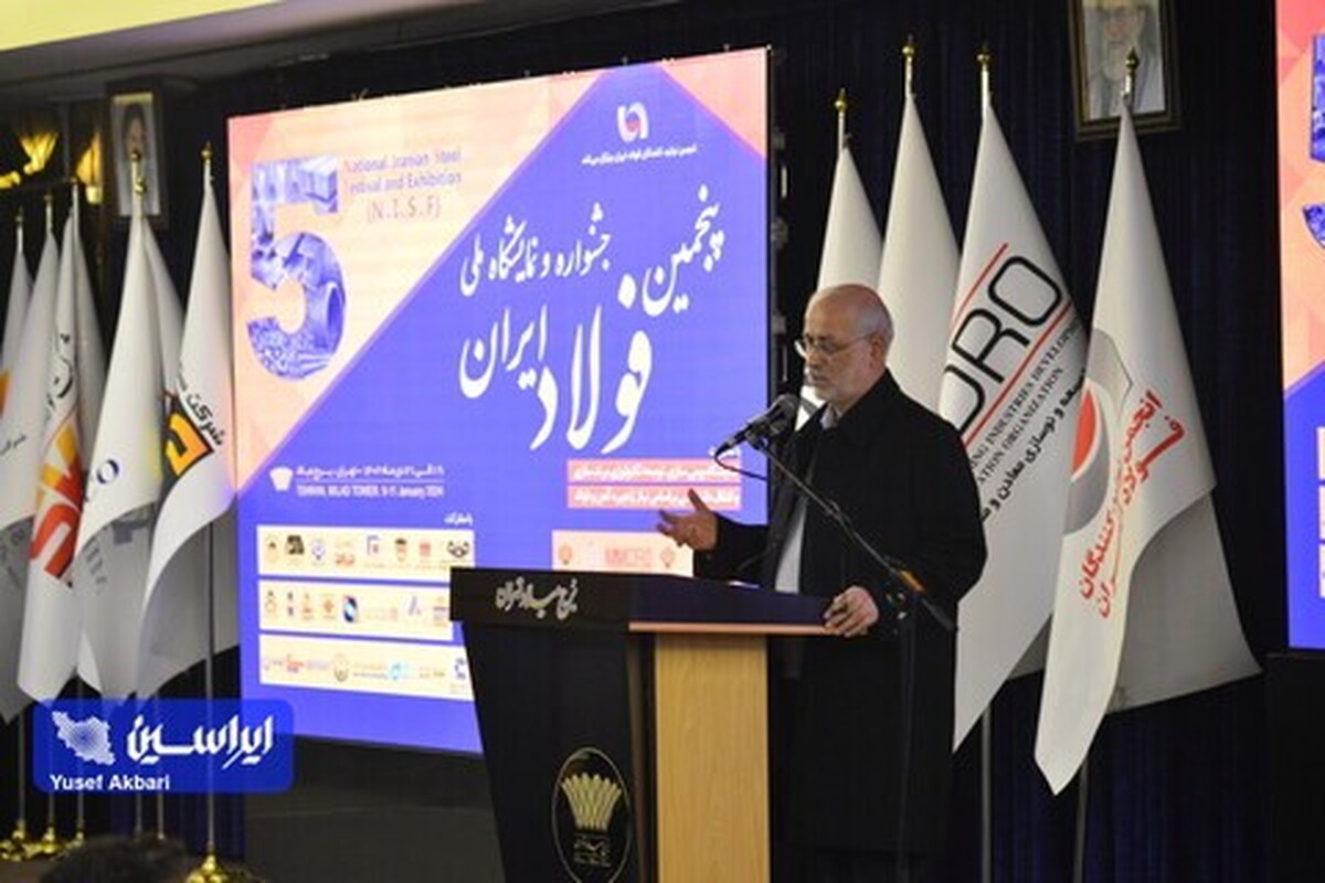 افراد تحصیل کرده و مستعد کشور را باور کنیم/ توسعه سواحل خالی در دستور کار فولاد مبارکه