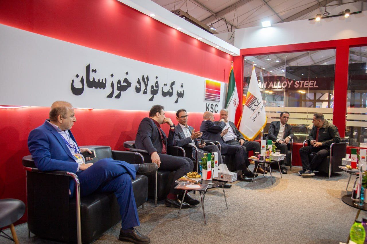 آخرین روز برگزاری نمایشگاه ملی فولاد ایران با حضور معاون وزیر صمت در غرفه فولاد خوزستان همراه بود آخرین روز برگزاری نمایشگاه ملی فولاد ایران با حضور معاون وزیر صمت در غرفه فولاد خوزستان همراه بود