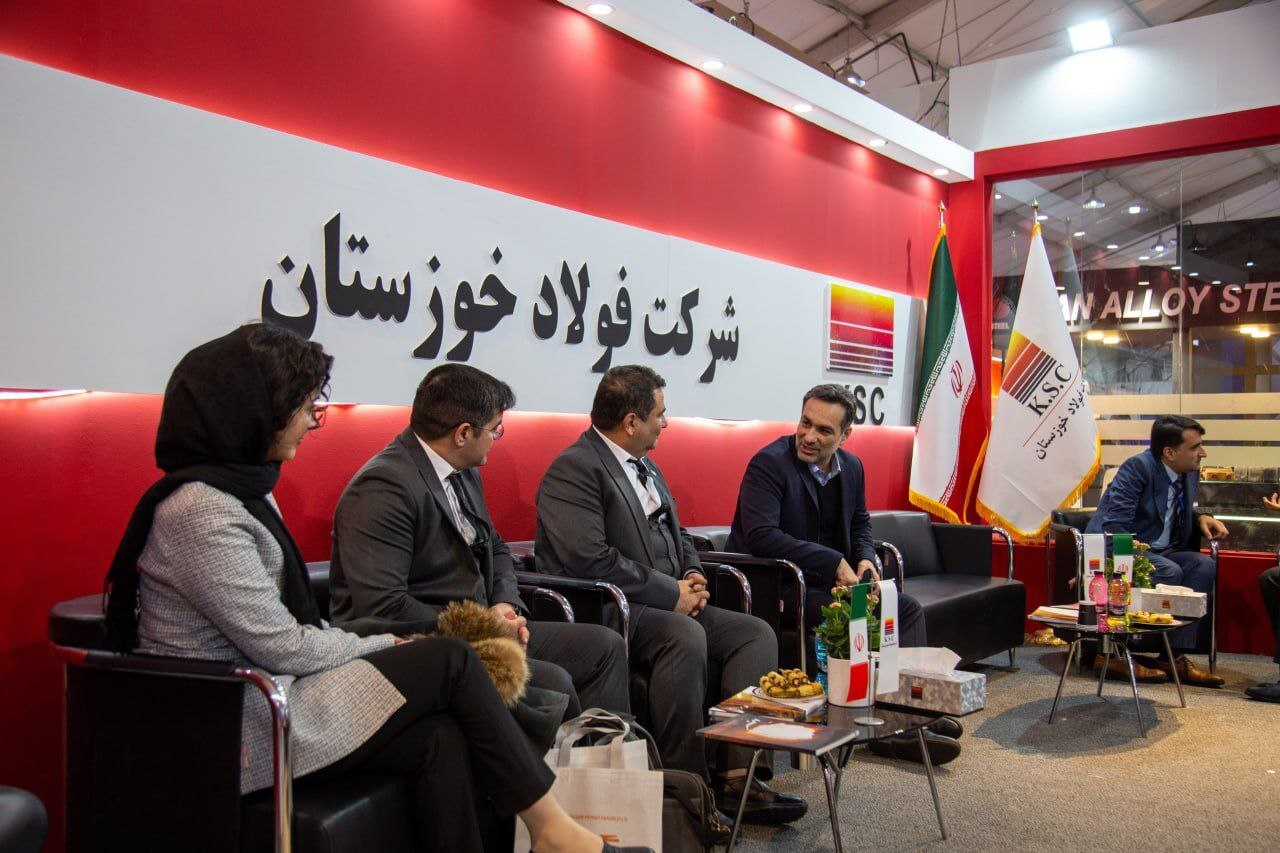 آخرین روز برگزاری نمایشگاه ملی فولاد ایران با حضور معاون وزیر صمت در غرفه فولاد خوزستان همراه بود آخرین روز برگزاری نمایشگاه ملی فولاد ایران با حضور معاون وزیر صمت در غرفه فولاد خوزستان همراه بود
