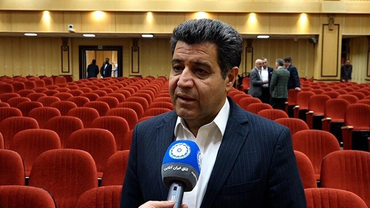 منفی‌تر شدن تراز تجاری کشور، نتیجه سیاست ارزی غلط است