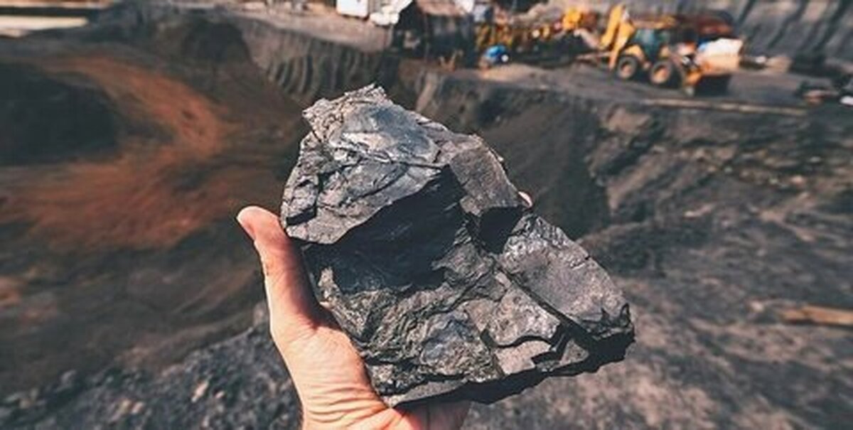 سقوط قیمت سنگ‌آهن از کانال ۱۳۰ دلار