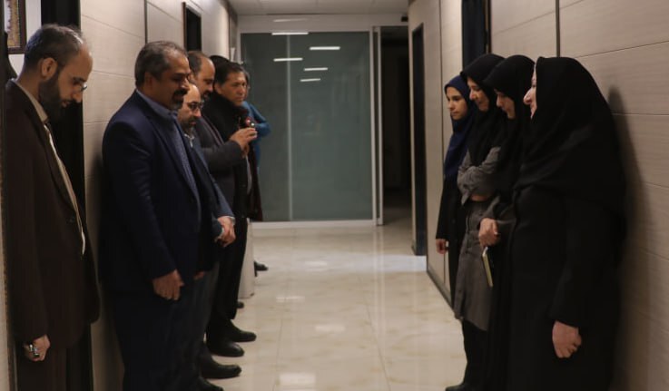 شایستگی مهمترین اصل در سپردن مسوولیتهای مدیریتی در شرکت آلومینای ایران شایستگی مهمترین اصل در سپردن مسوولیتهای مدیریتی در شرکت آلومینای ایران