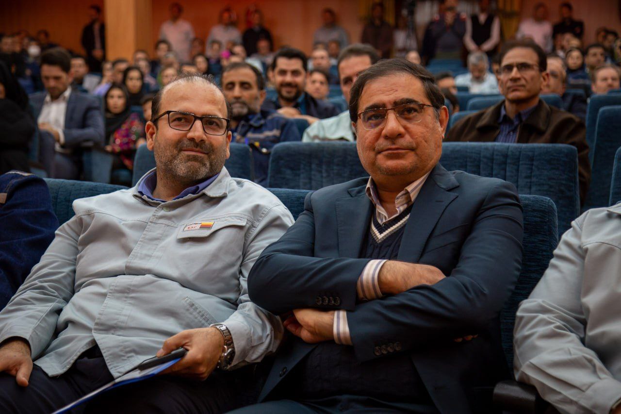 در هر شرکت فولادی موفق در کشور، ردپای کارکنان شرکت فولاد خوزستان دیده میشود در هر شرکت فولادی موفق در کشور، ردپای کارکنان شرکت فولاد خوزستان دیده میشود