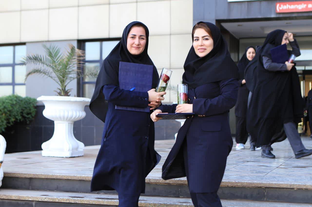 برگزاری مراسم گرامیداشت روز زن در فولاد اکسین خوزستان/ بانوان اکسینی تجلیل شدند برگزاری مراسم گرامیداشت روز زن در فولاد اکسین خوزستان/ بانوان اکسینی تجلیل شدند
