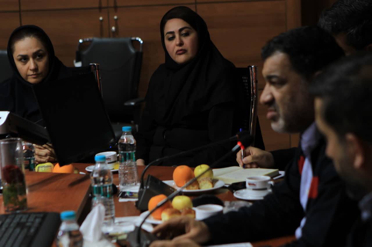 برگزاری مراسم گرامیداشت روز زن در فولاد اکسین خوزستان/ بانوان اکسینی تجلیل شدند برگزاری مراسم گرامیداشت روز زن در فولاد اکسین خوزستان/ بانوان اکسینی تجلیل شدند
