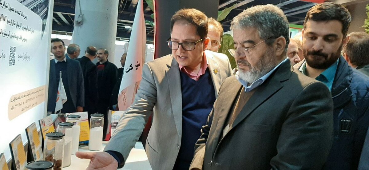 بازدید رئیس سازمان پدافند غیرعامل کشور از غرفه شرکت آلومینای ایران