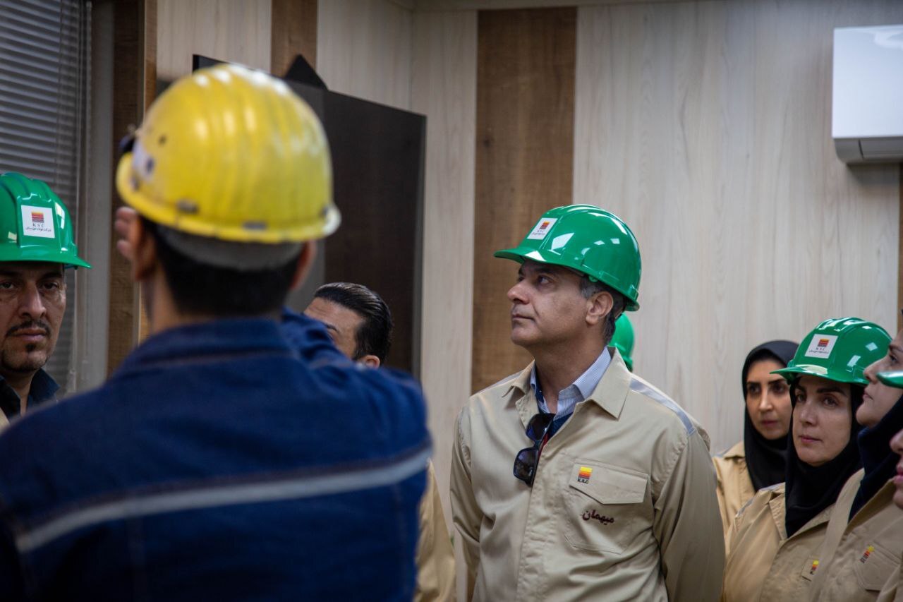 بازدید گروهی کارشناسان ایمیدرو از شرکت فولاد خوزستان