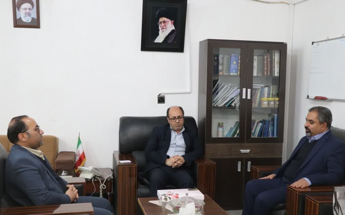 دیدار مدیرعامل شرکت آلومینای ایران با فرماندار شهرستان جاجرم دیدار مدیرعامل شرکت آلومینای ایران با فرماندار شهرستان جاجرم