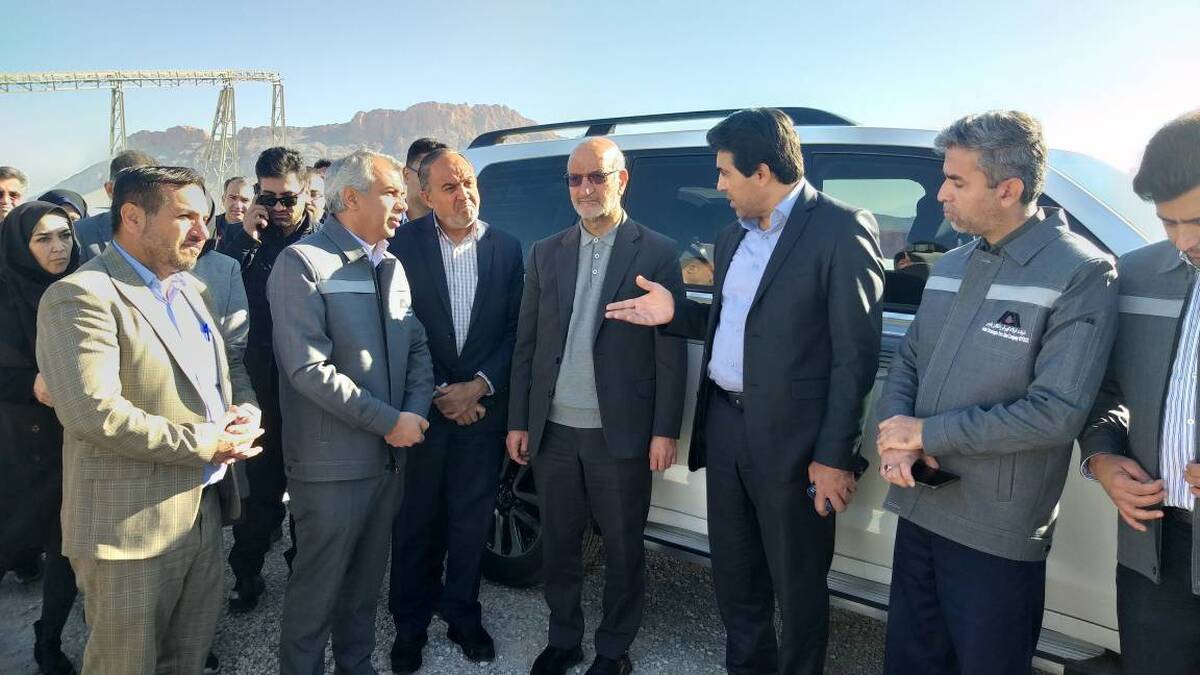 با رویکرد فرابخشی باید برای رفع مشکل فولاد گهر فرزانگان پارس تلاش مجدانه شود